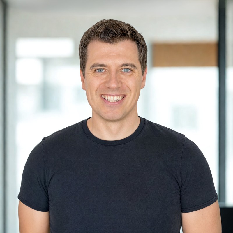 Porträtfoto von Florian Wessling, CEO bei Collective Brain